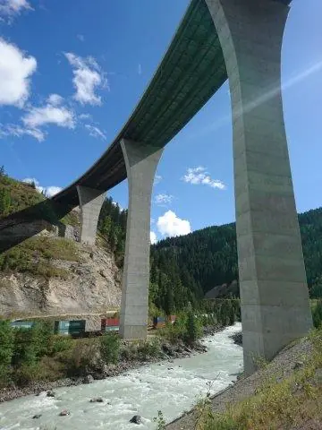 Kicking Horse Canyon Park Bridge Instrumentation